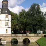 1201S 15 Schloss Neuhaus Aug 03